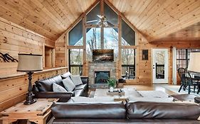 Kate'S Cabin - 3 Min To Dollywood! Cabin With Hot Tub, Game Room, And Resort Pool!